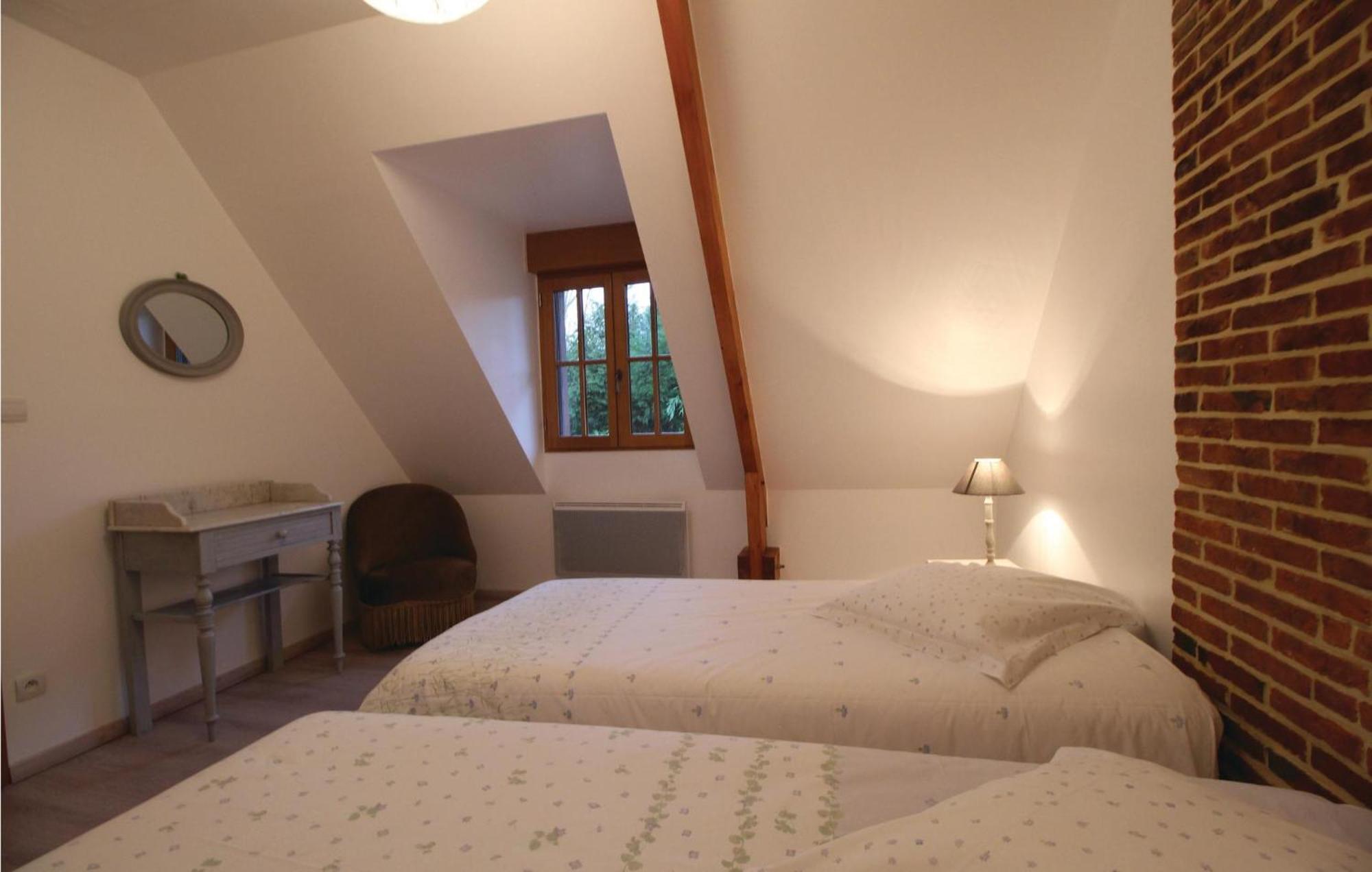 Beautiful Home In Le Bourg-Dun With Kitchen ภายนอก รูปภาพ